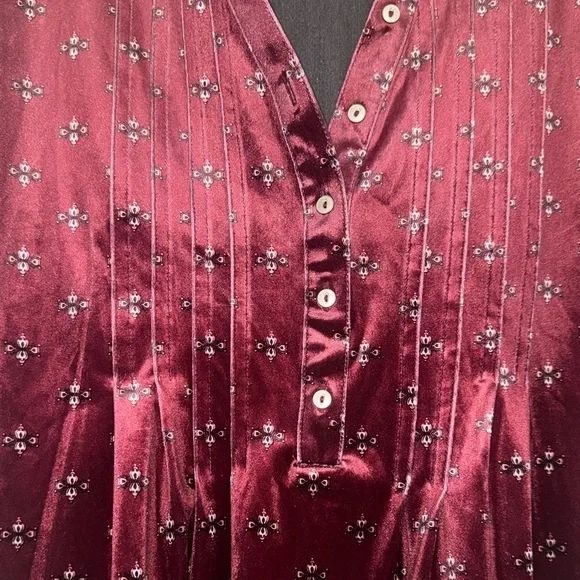 croft & barrow Burgundy Velvet Henley Tunic with Paisley Border - Picture 4 of 7